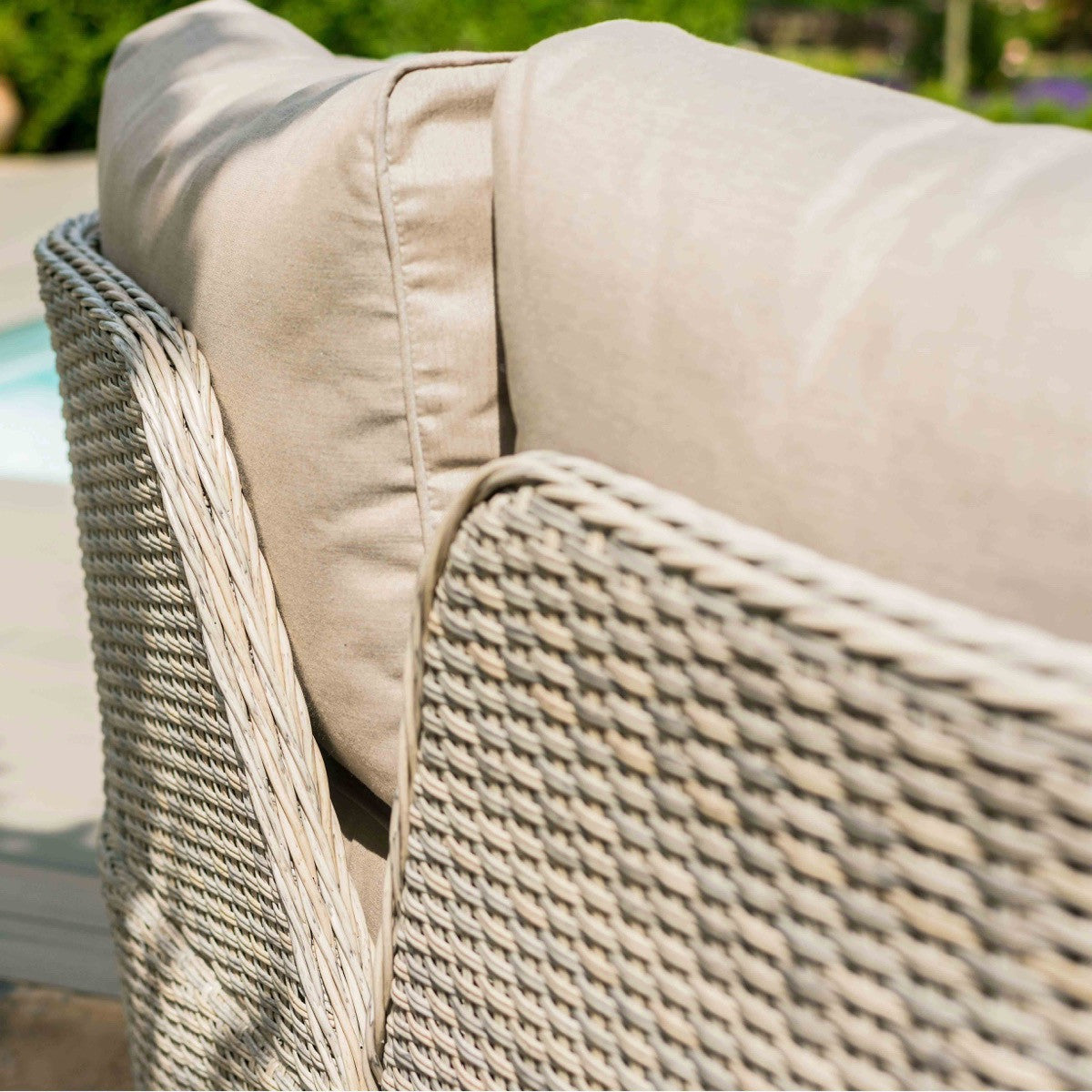 Maze Cotswold Grey Rattan Outdoor Daybed